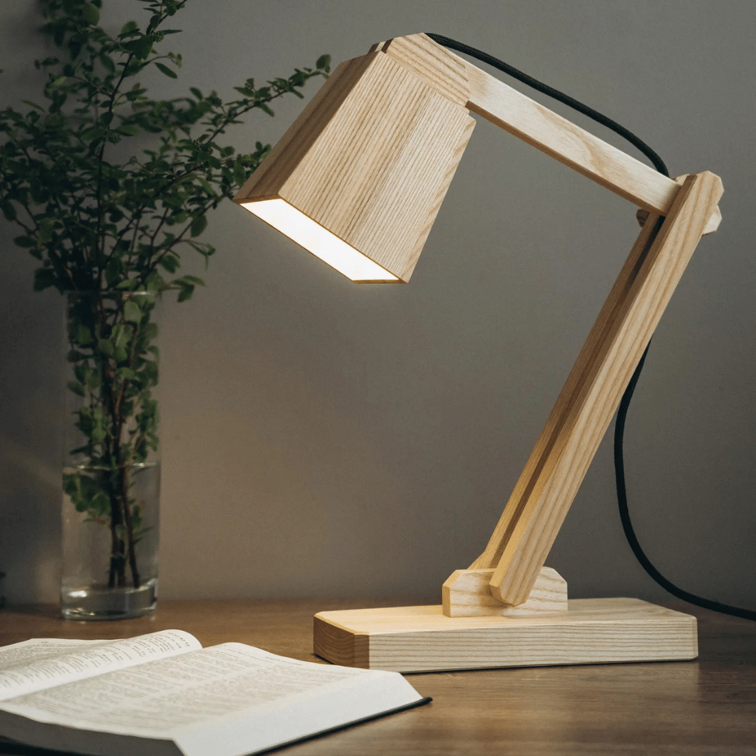 Lampe Articulée Japandi